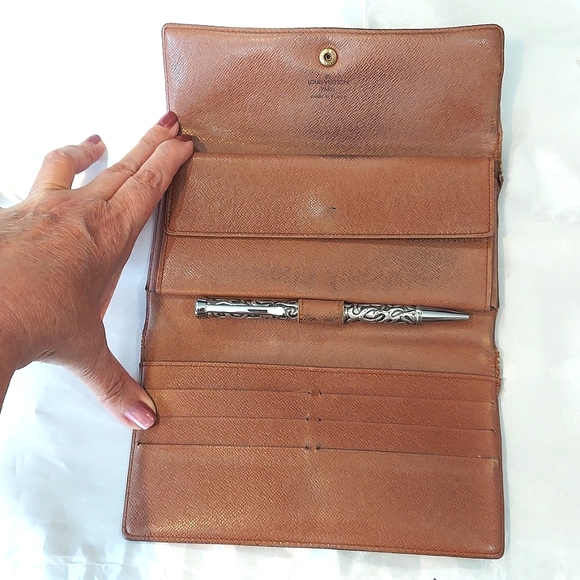 Louis Vuitton Long Wallet - Picture 3 of 12